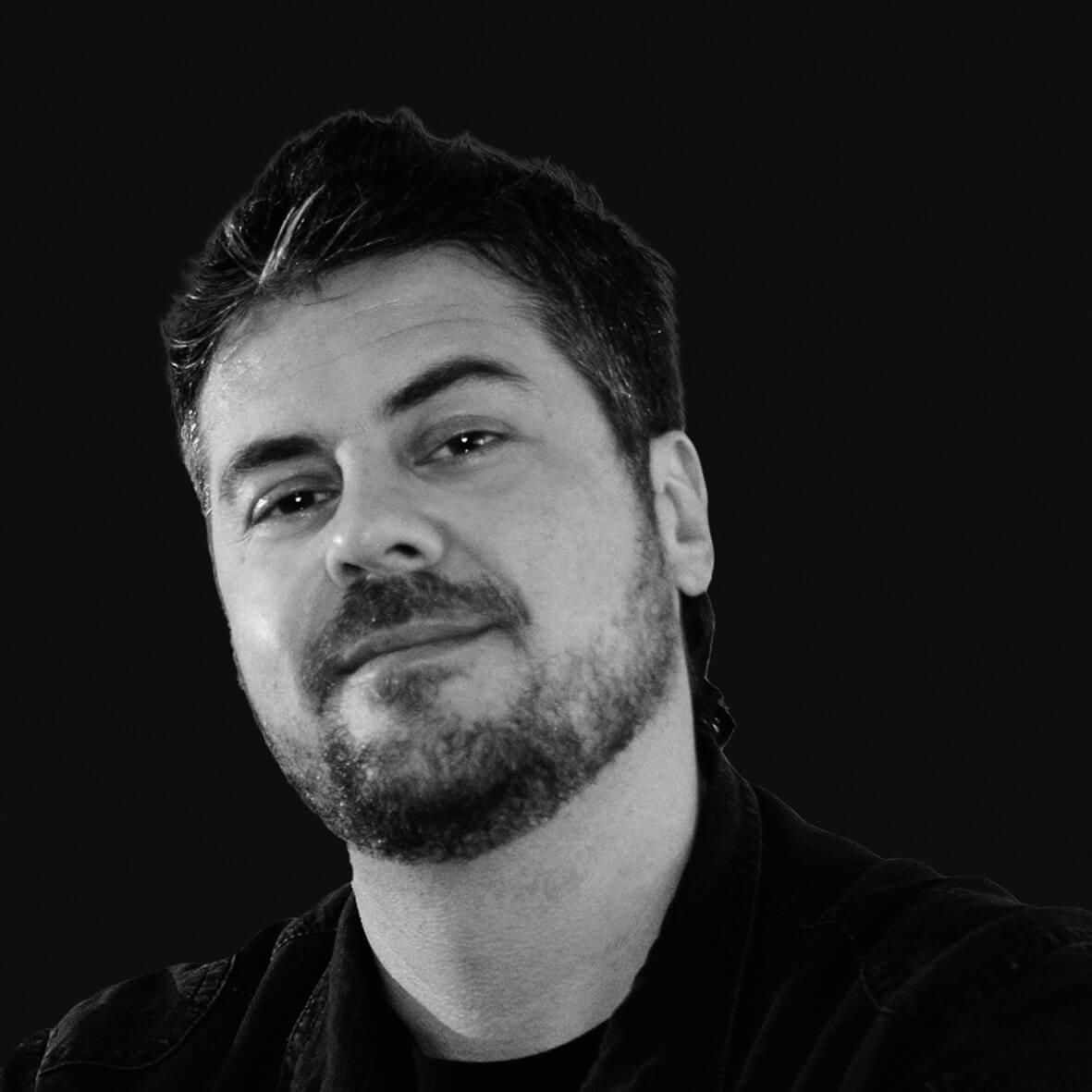 Thomas Stavros Thomas Stavros